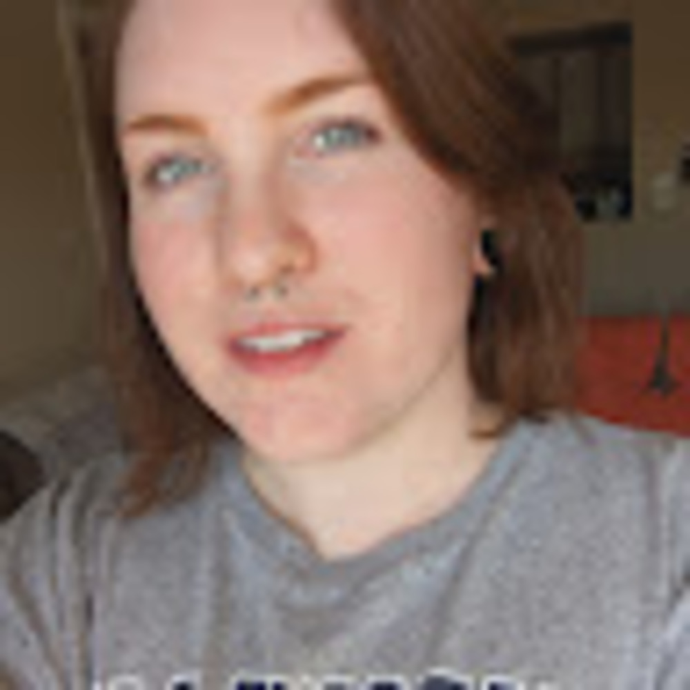 Meet your Posher, Becca